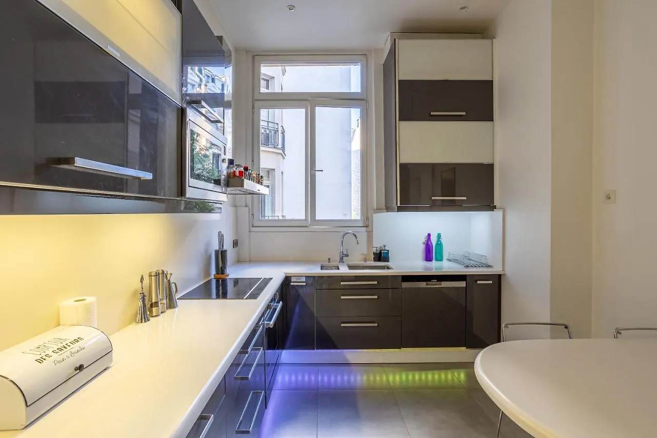 Lägenhet Prestigious Appartement Trocadero Paris